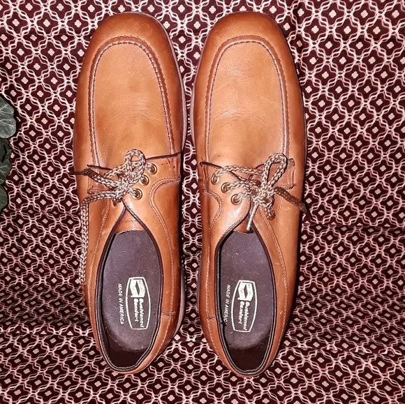 NWOT Cushioned Comfort Brown Shoes - Picture 2 of 7